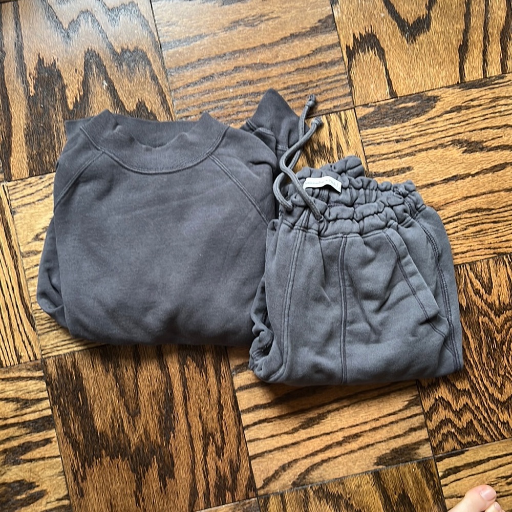 Dark gray Abercrombie sweatsuit